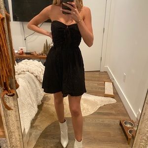 Elizabeth and James black dress